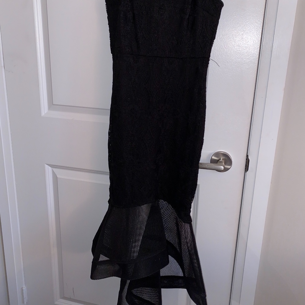 MERMAID STYLE LACE DRESS